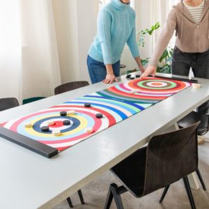 4260479651936-colour-curling