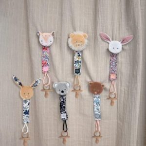 3700335240450-bohaime-attache-sucettes