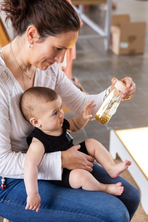8425402476406-j-float-bottle-or