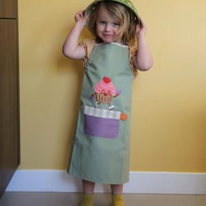 3760007460777-tablier-cupcake